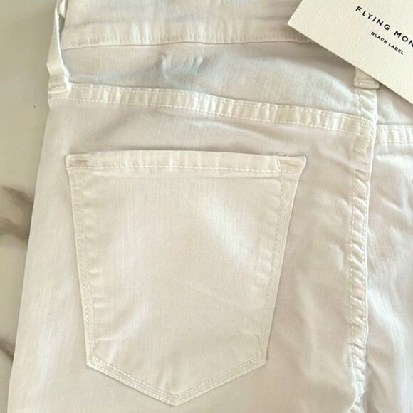 Buckle Jeans - Picture 8 of 16